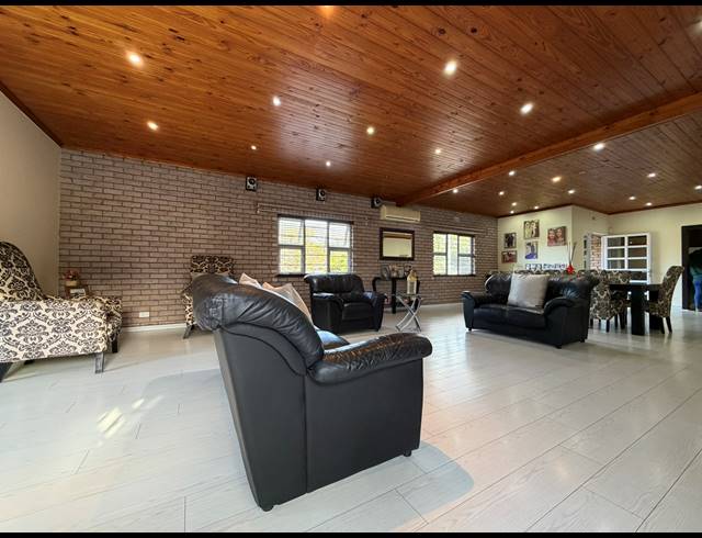 3 BEDROOM HOUSE FOR SALE IN SCOTTBURGH SOUTH